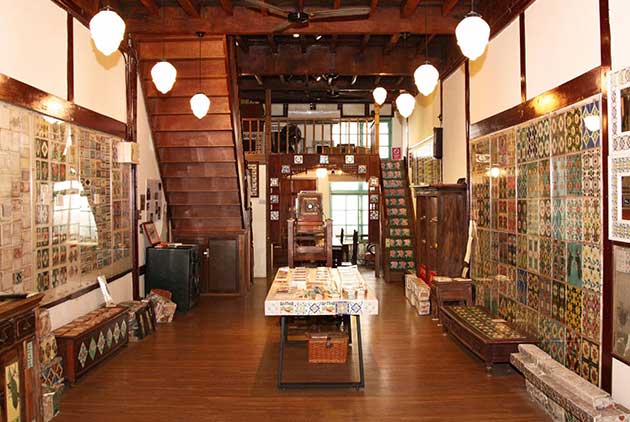 嘉義市「台灣花磚博物館」品味台灣老花磚的芬芳年華