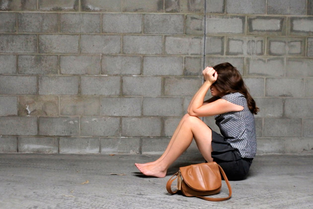 老公外遇，為什麼女人憤怒、羞辱，卻不離開？
