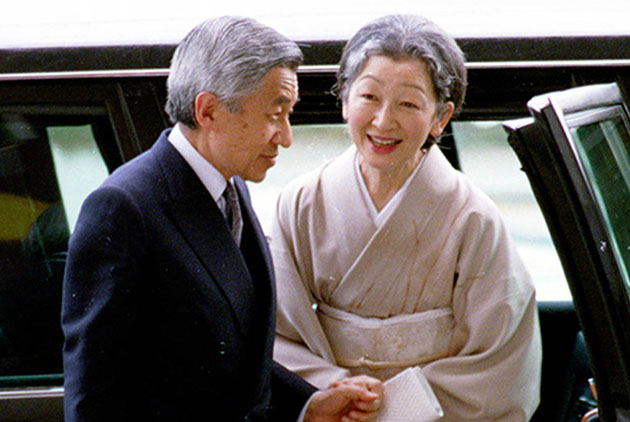 日本-平成-令和-明仁天皇-美智子皇后-大人の社團