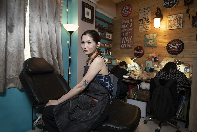比演唱會的票還難搶！不到30歲的女刺青師們，如何年收百萬？