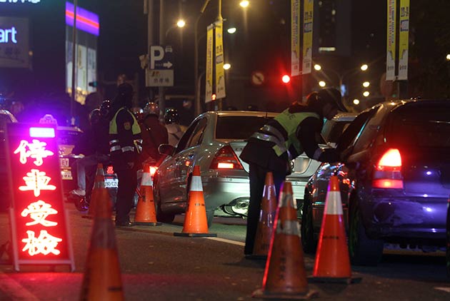 最新酒駕法令 七月起祭出重罰＋連坐上路 同車乘客也要罰