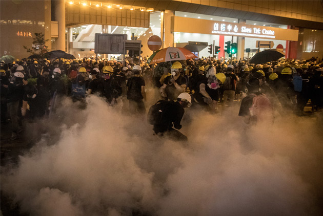 香港抗議背後的深深陰影　為什麼一切變得更黑暗了？