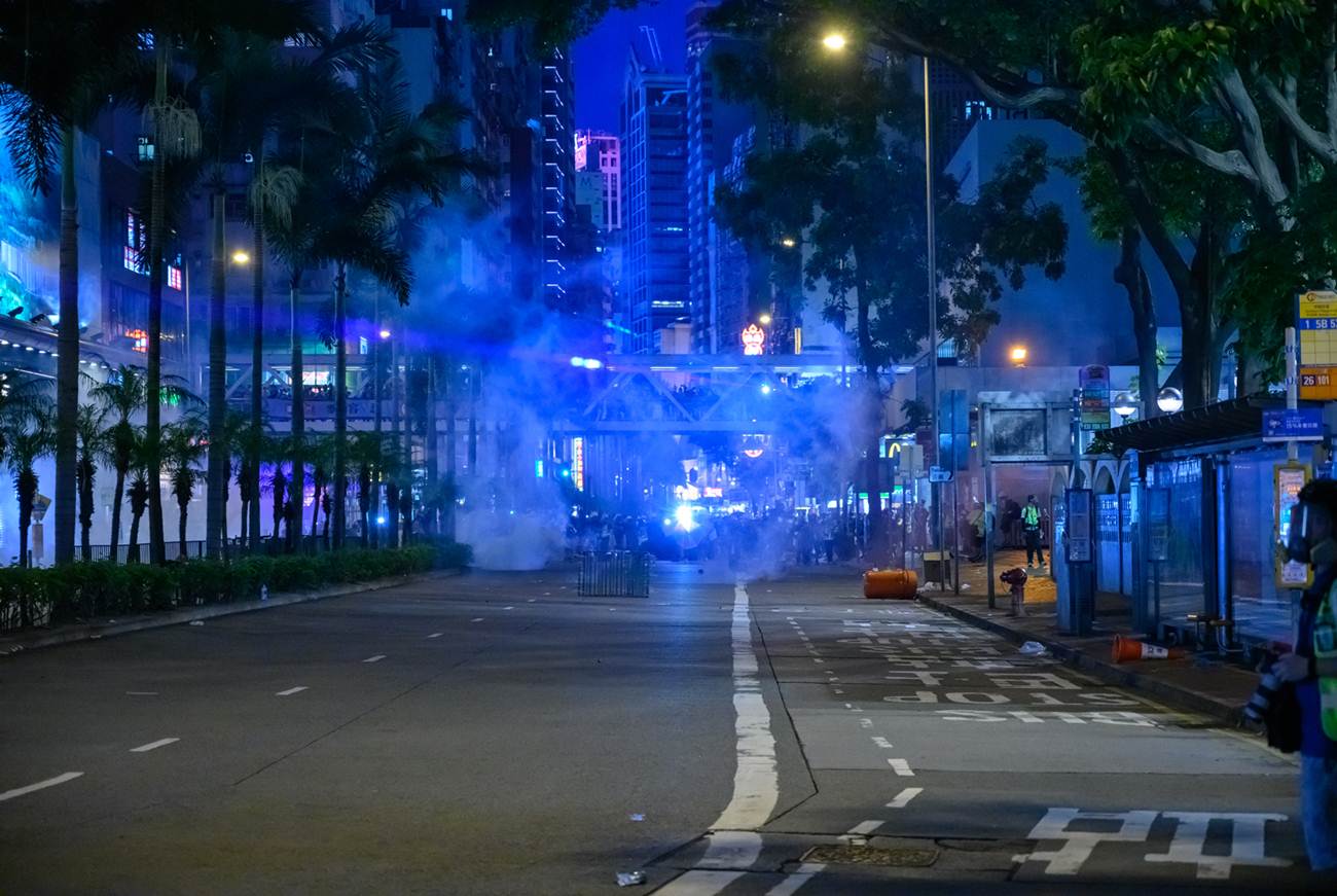 香港是否正在靠向深淵？