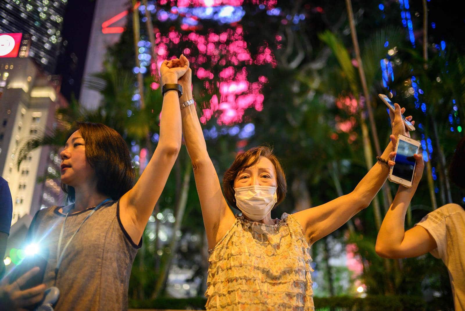 香港-反送中-香港警察-黑衣人-be water-元朗-2047-一國兩制-光復香港 時代革命-佔中-傘運