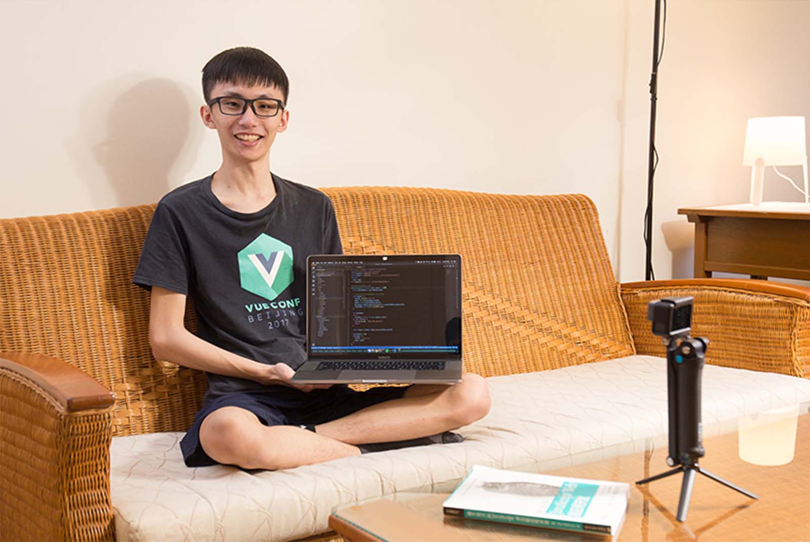 韓國瑜過濾器出自他手中，18歲超狂工程師周奕勳：人生有3分之1在工作，為何要委屈自己？