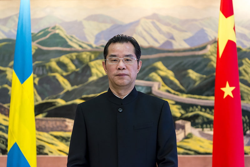 一個中國大使，如何讓一整個國家與中國反目？