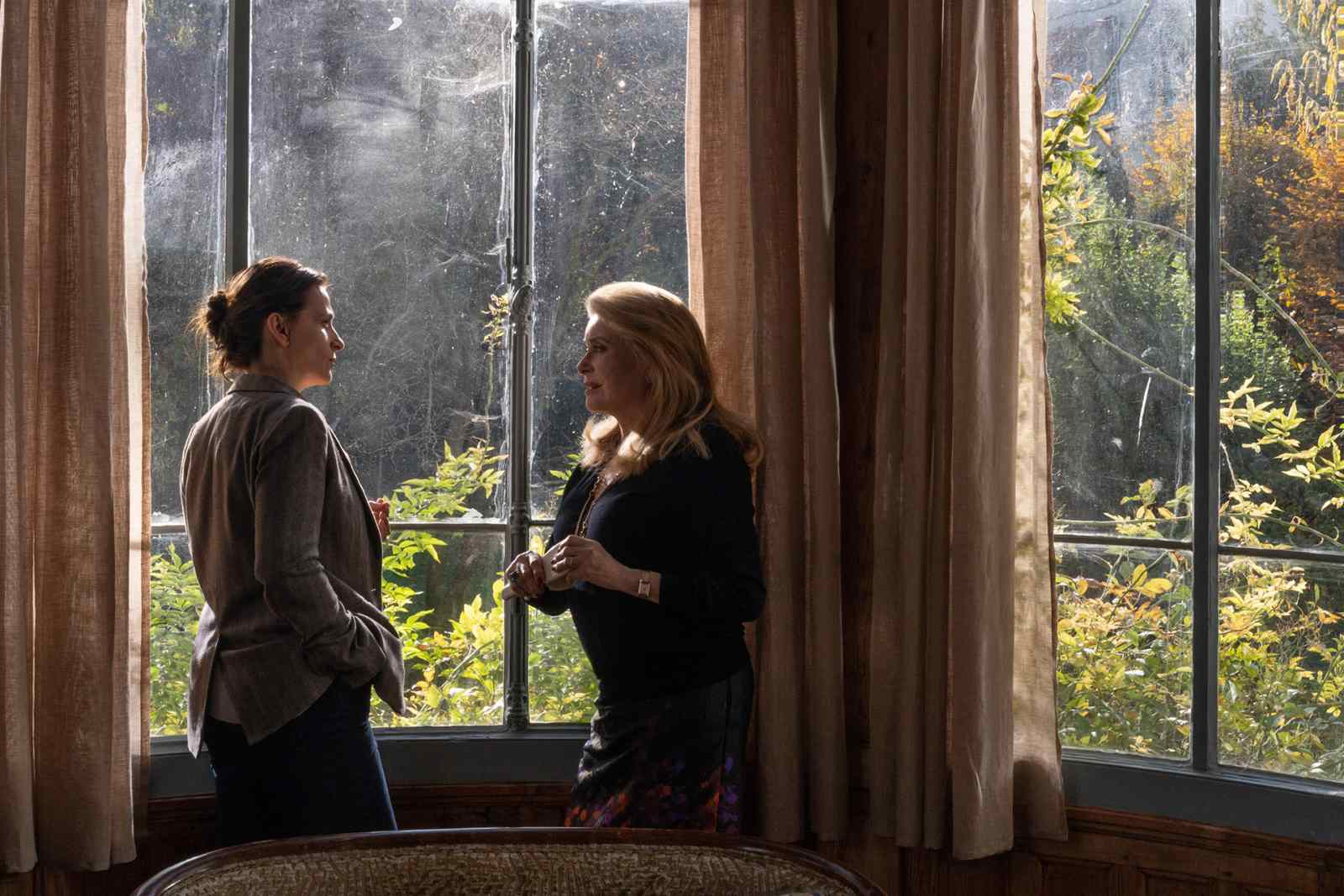 真實-是枝裕和-法國-母女-家庭-電影-Catherine Deneuve-Juliette Binoche