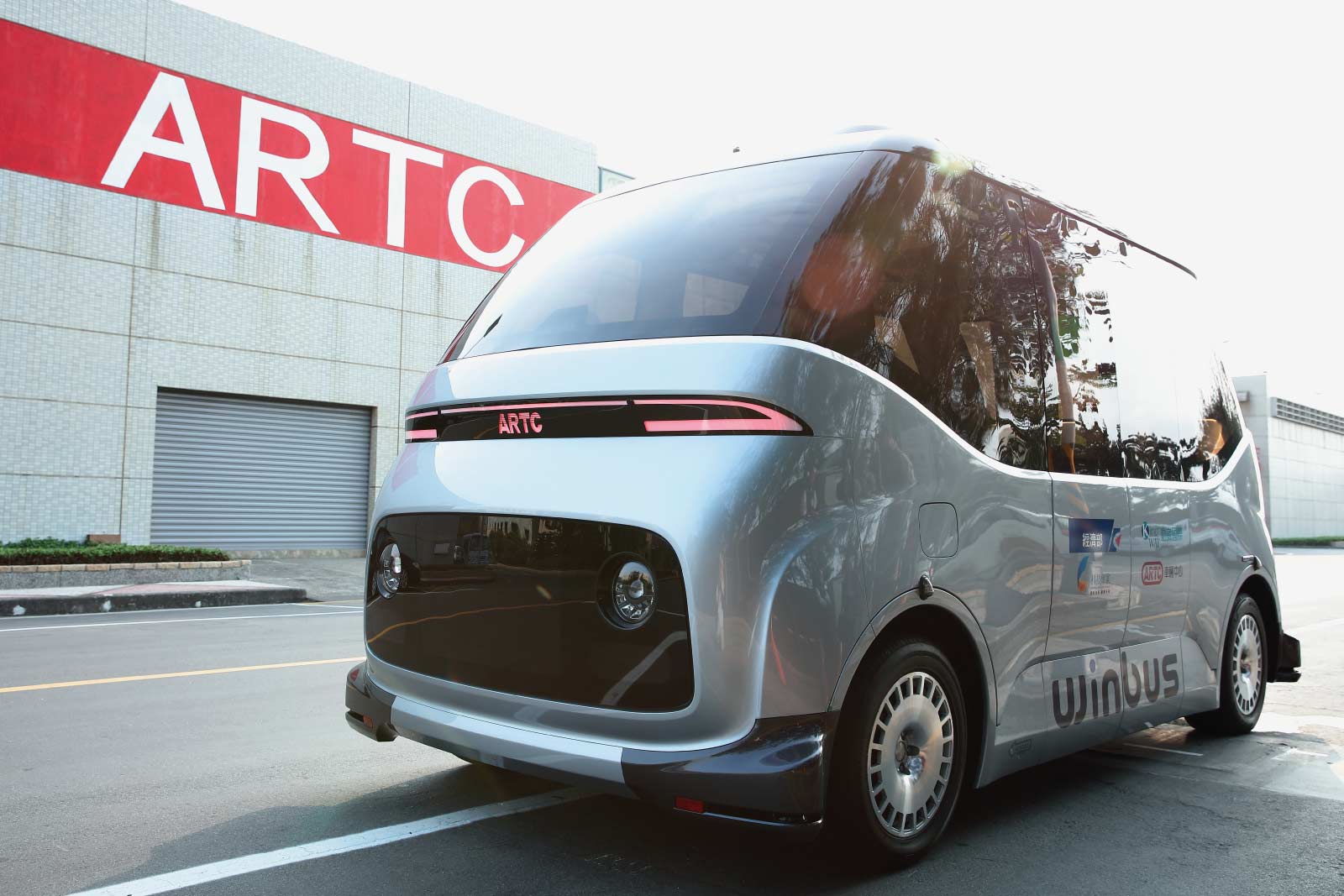 交通部-自駕車-車輛研究測試中心-WinBus-Turing Drive-自駕電動巴士-多元自駕-智慧交通-智慧運輸-MIT-自駕巴士-無人巴士
