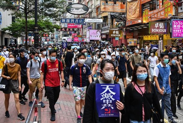 美擬制裁北京　彭定康籲G7討論香港