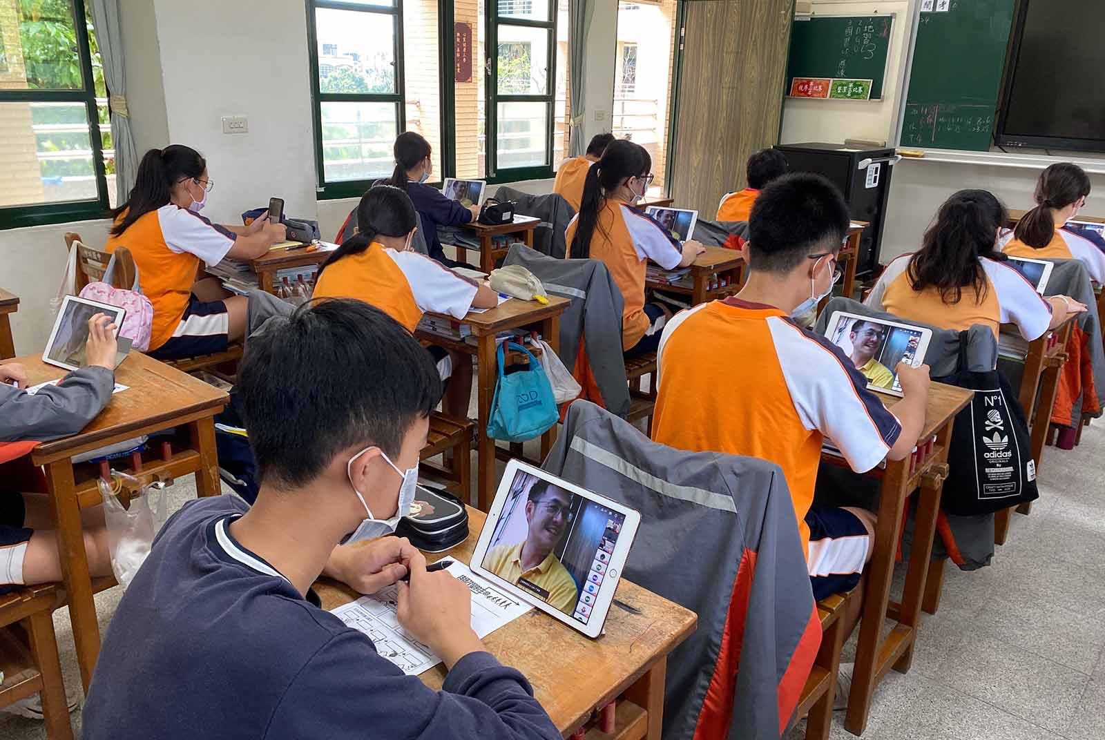 防疫不停、學習不止！ 科技背後，「熱忱」才是關鍵