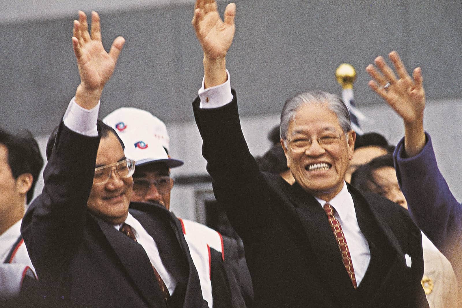 李登輝-李登輝秘錄-日本-台日-民主先生-朝日新聞-產經新聞-野島剛