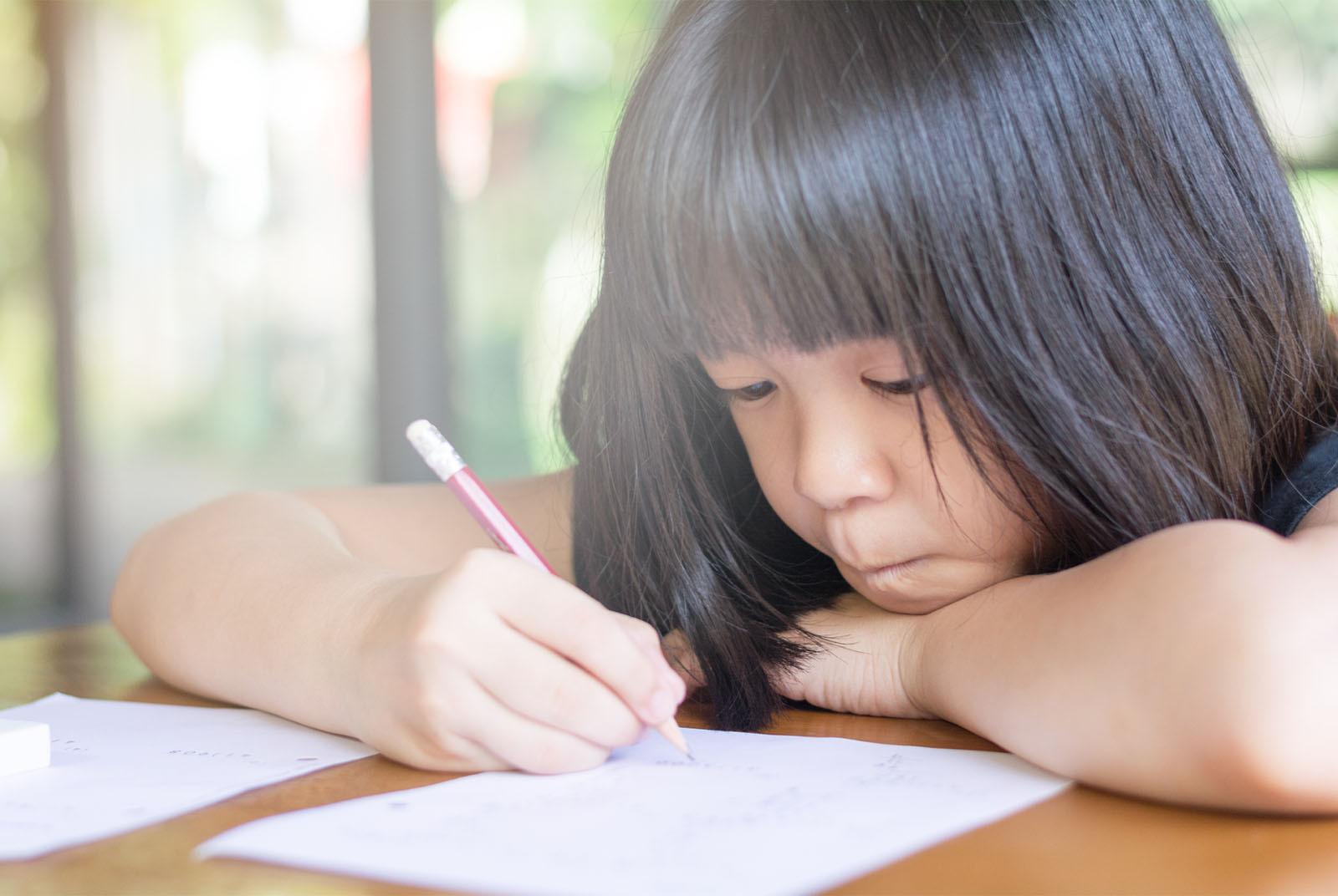 他們培育我拿獎學金出國念書，卻只想要我嫁給工廠老闆的兒子？