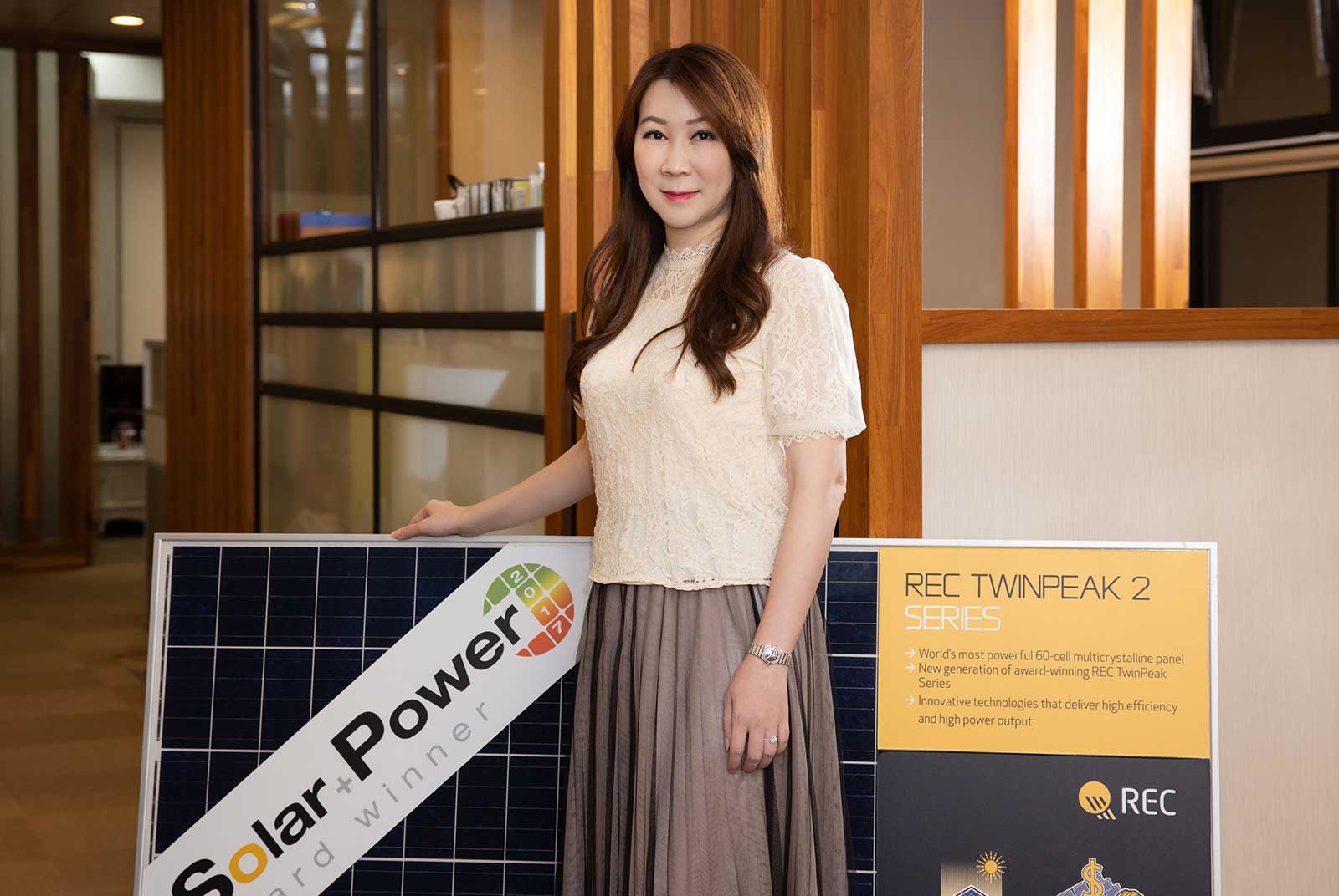 3年完成了136個太陽能發電場 日益能源寫下台灣再生能源奇蹟