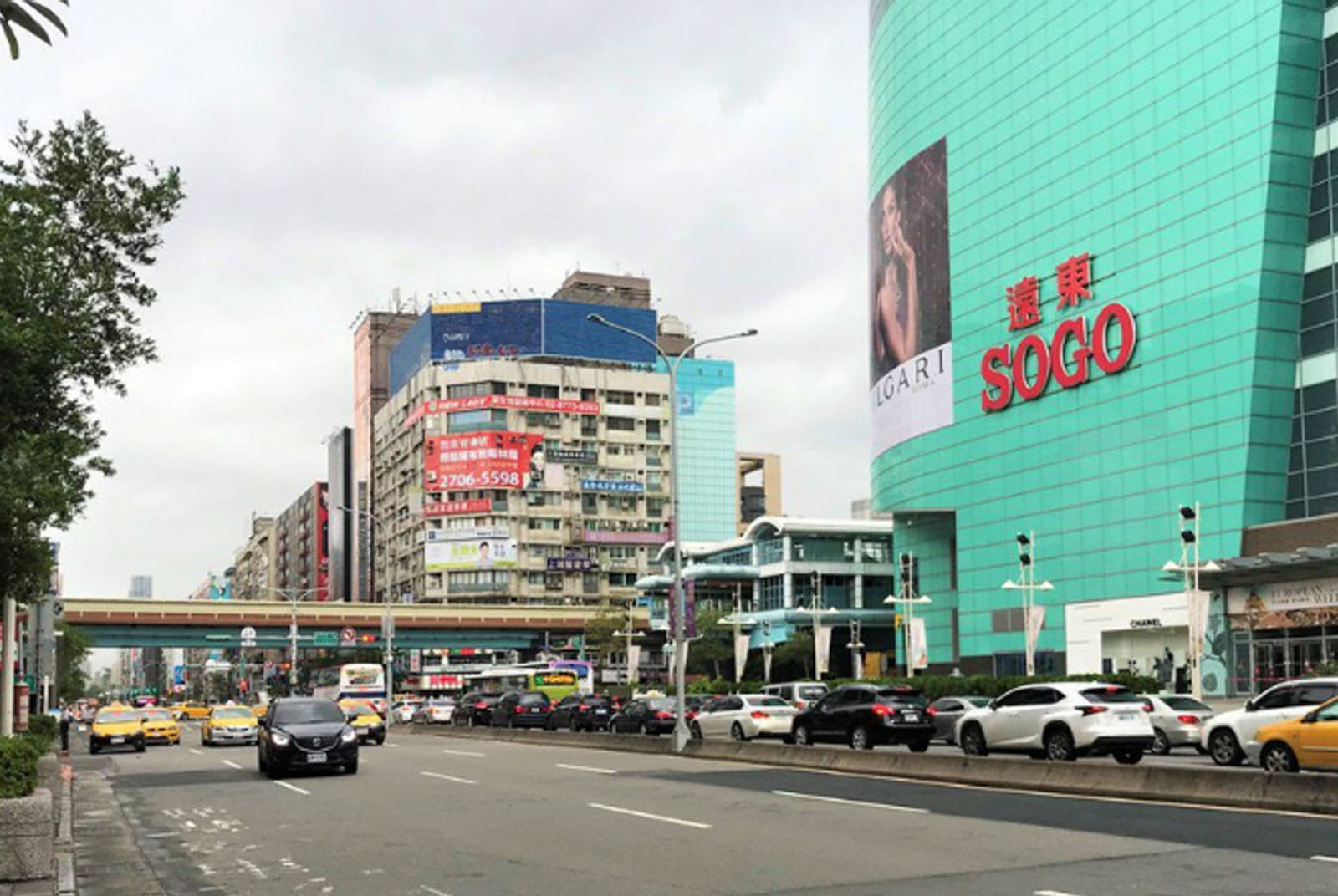 百貨公司-房市