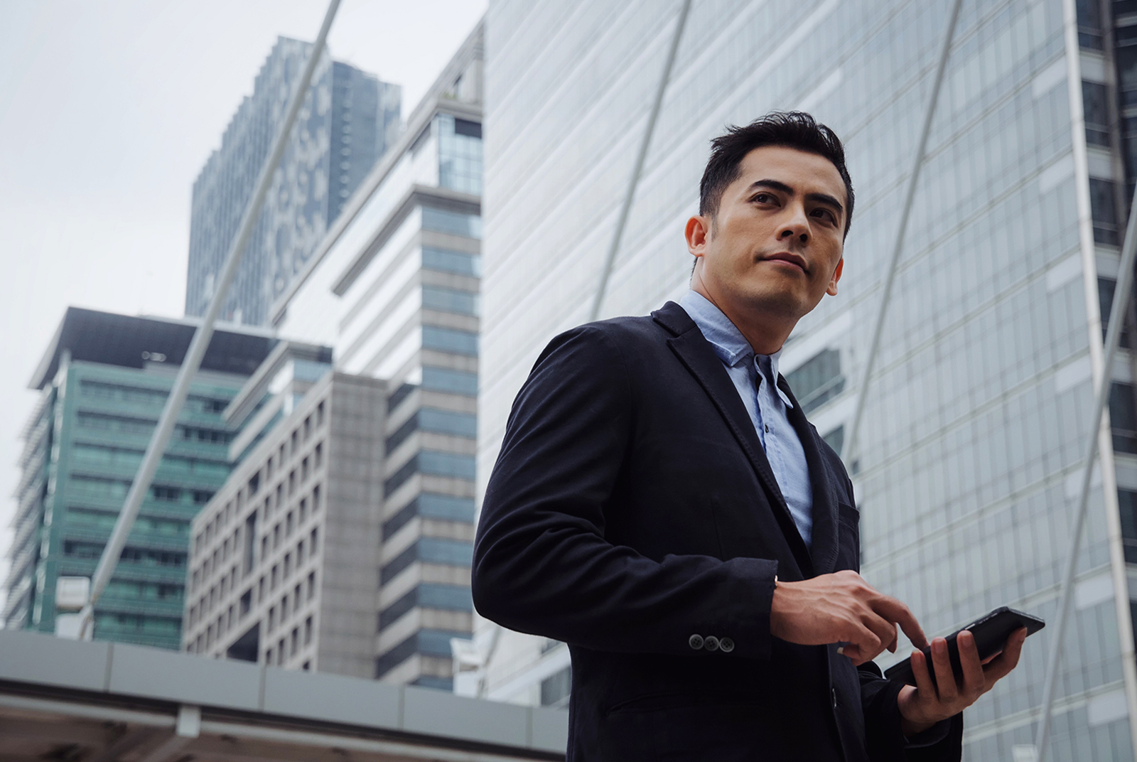 「股市是什麼？」Robinhood散戶最常問的3個問題，為何令專家憂心？