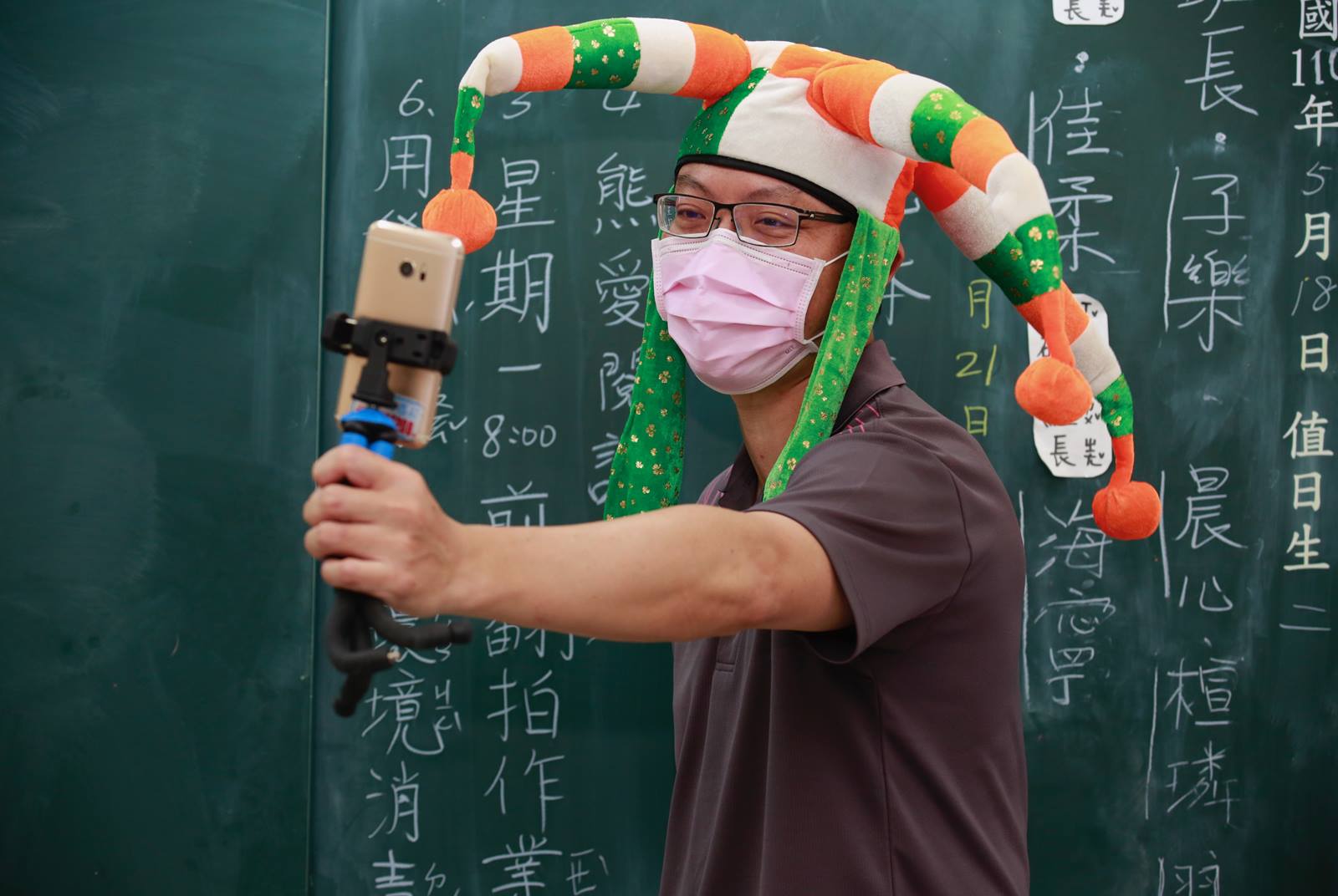遠距學習-疫情-數位教育-新冠肺炎-停課-偏鄉-平民抗疫英雄