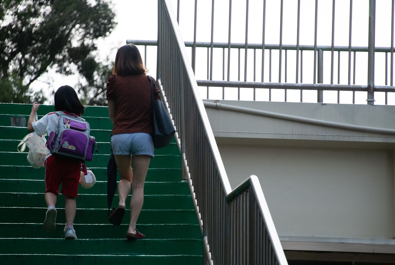 孩子待在家，父母大崩潰？自學教父5招搞定