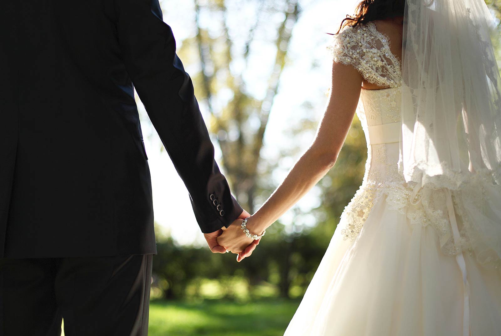 疫後新商機　報復性結婚，歐美迷你婚禮成主流