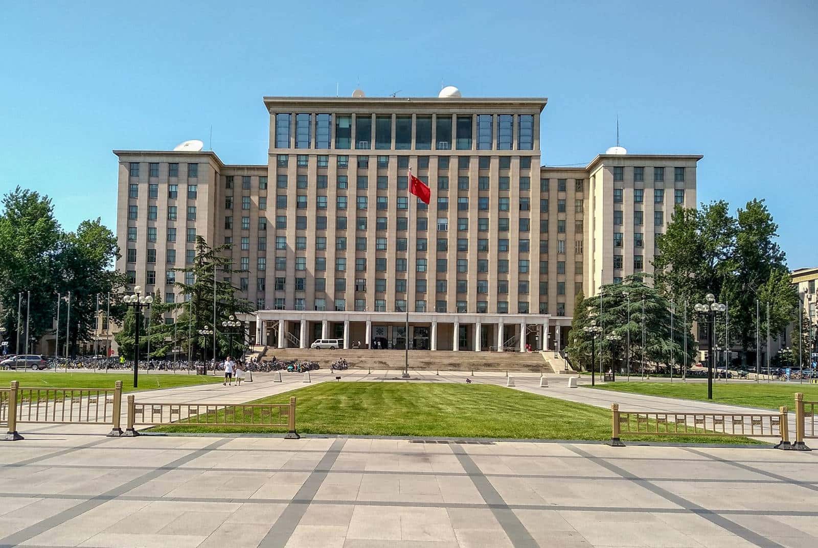 習近平推「外國理工學霸想來的中國大學」，中美大戰延燒到STEM教育
