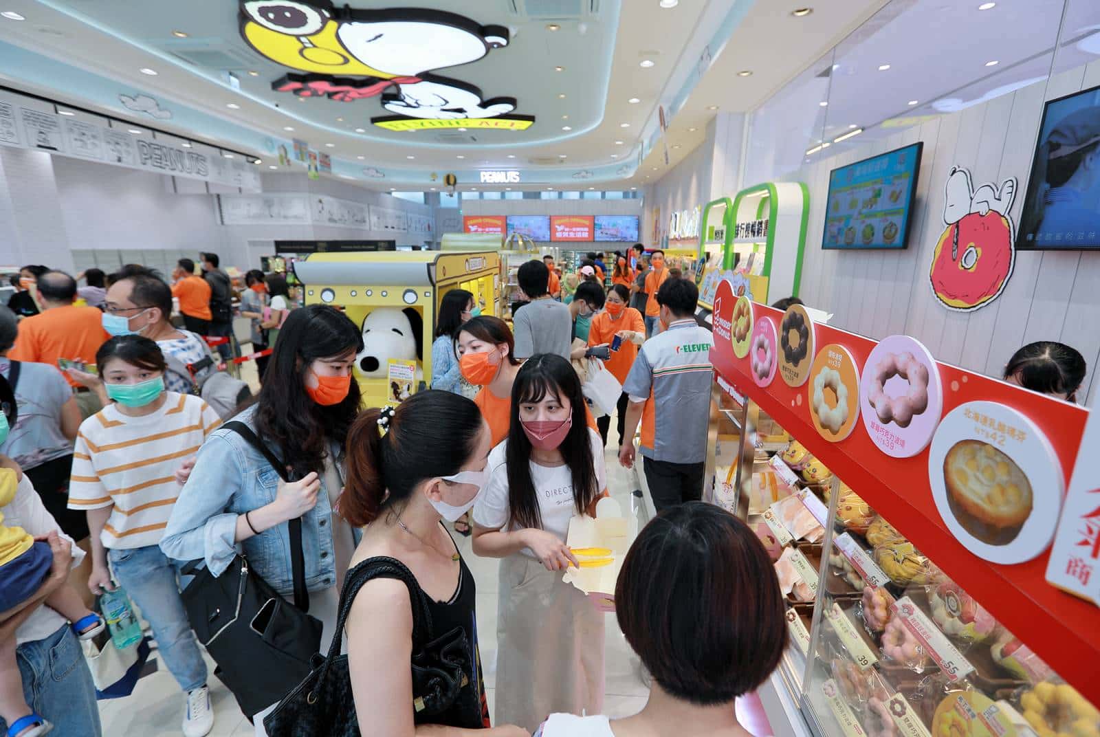 統一、全聯狂搶店，momo也參戰　零售超限戰登場，40年霸主會換人當？