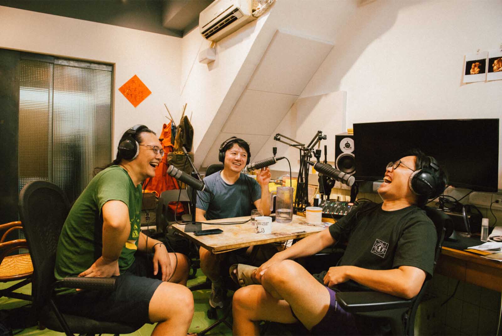 曾兼職打工、開便當店　Podcast《台通》如何「尬聊」攻佔聽經濟？