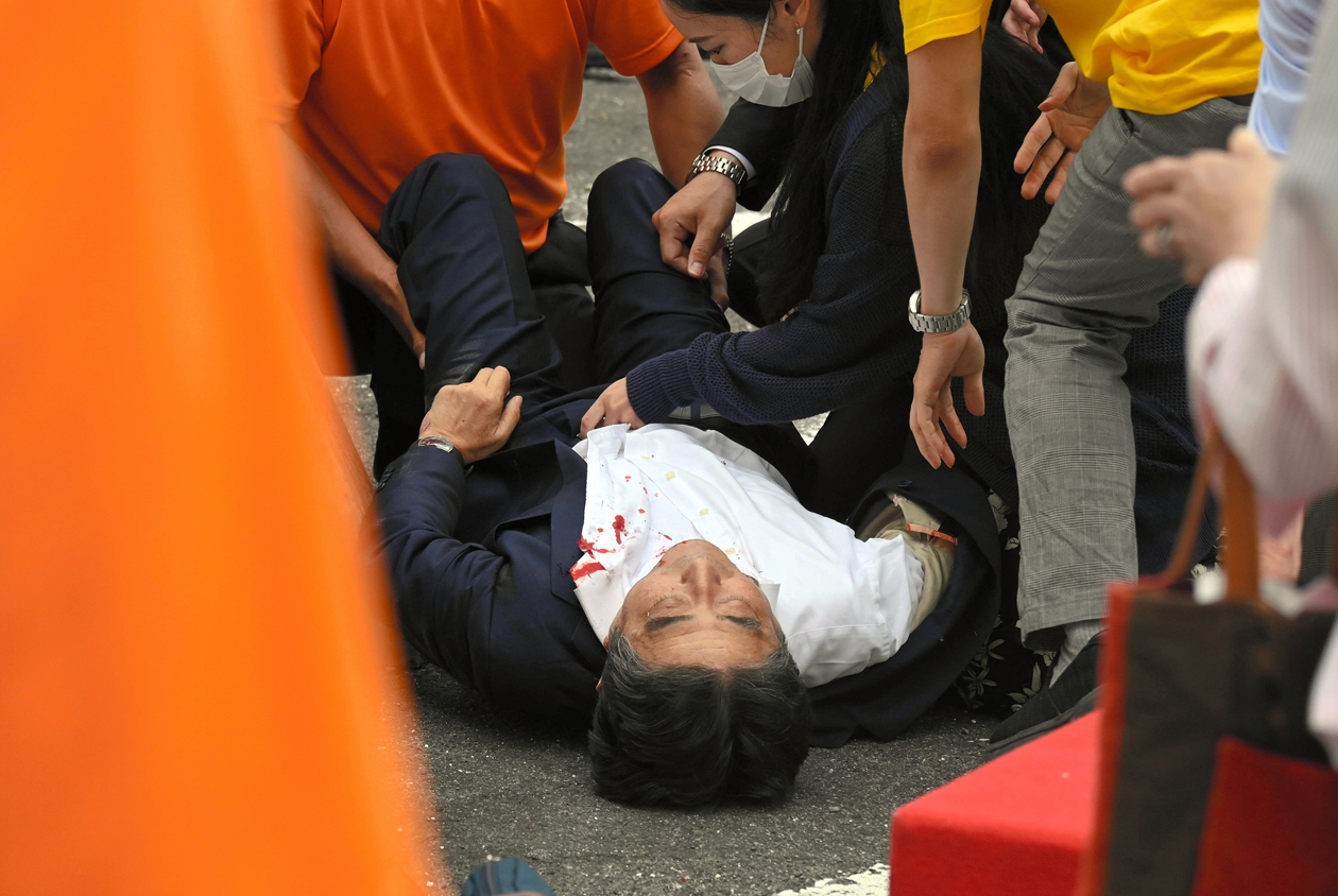 被槍擊、被縱火、被刀刺　在日本當政治人物有多危險？