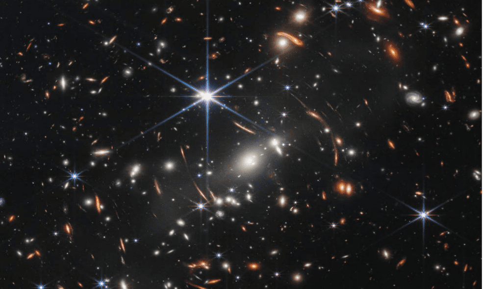 斥資100億美金　全新韋伯太空望遠鏡看到130億年前的星光