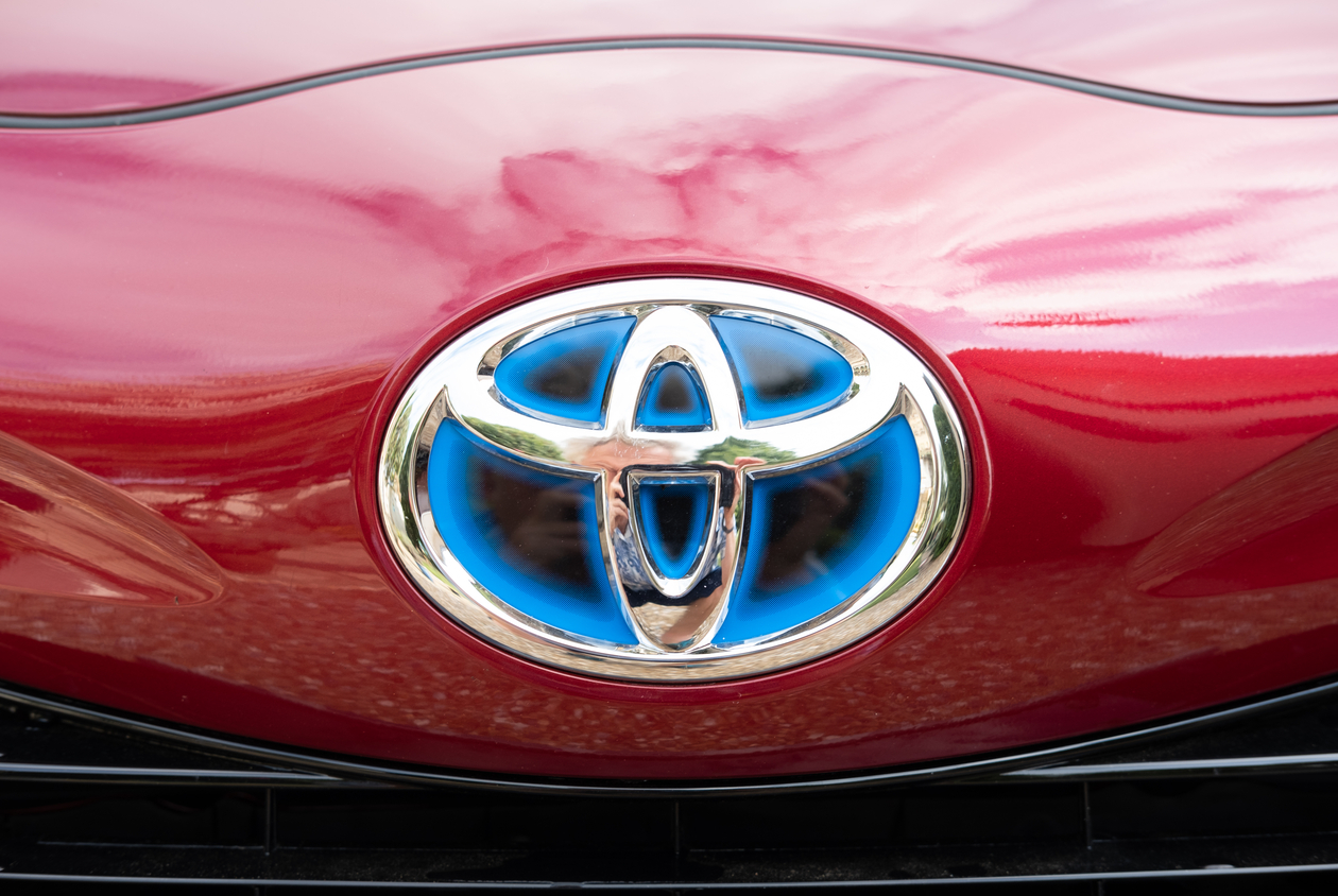 為什麼世界最大車廠Toyota不「歐印」電動車？