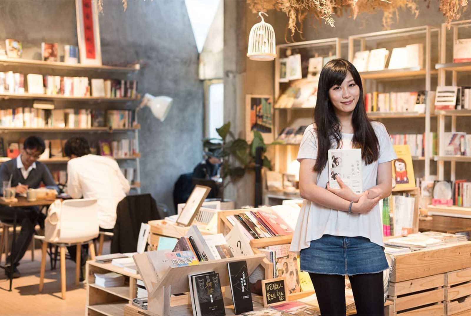 十年倒千家　她仍堅持開一間美麗書店！「青鳥書店」創辦人蔡瑞珊