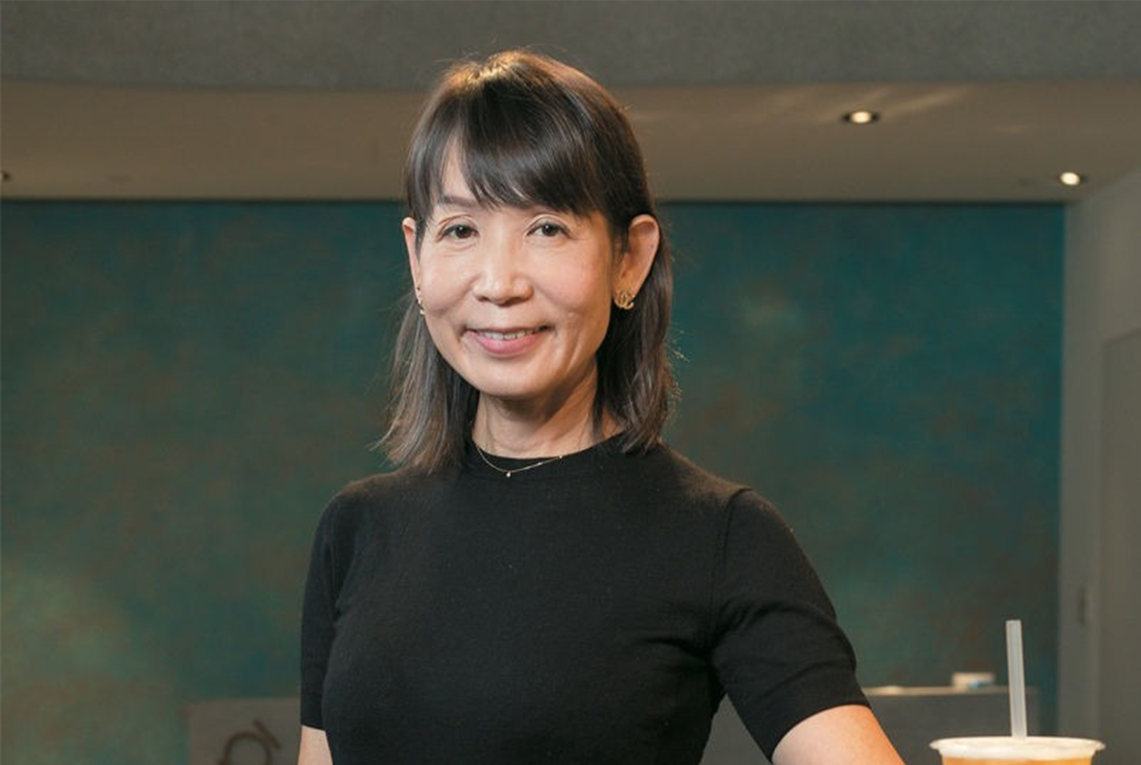 連讀2個EMBA，打造手搖杯霸主地位