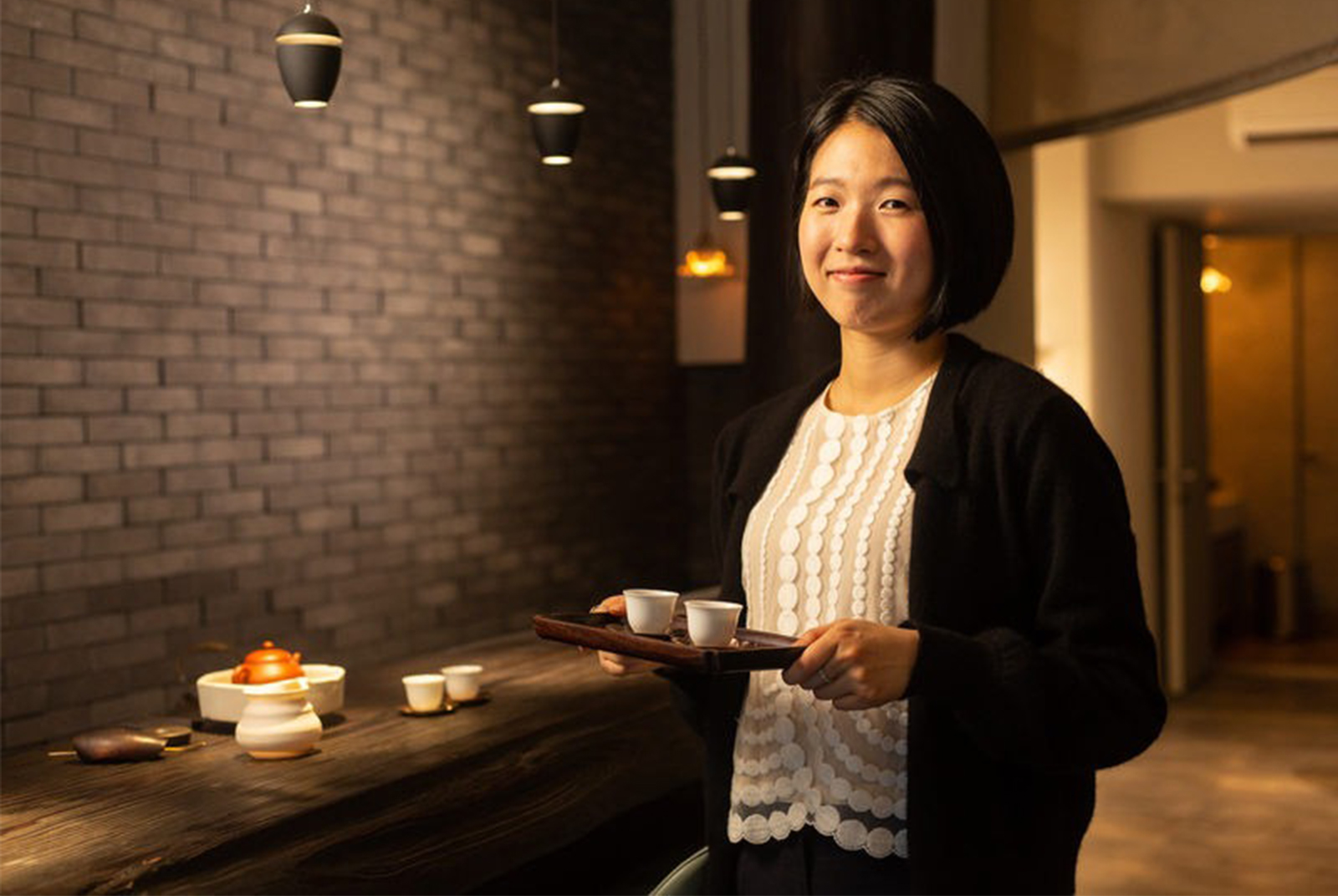 把茶講得比紅酒值錢，讓頤宮、牡丹都指名合作的侍茶師有何學問？