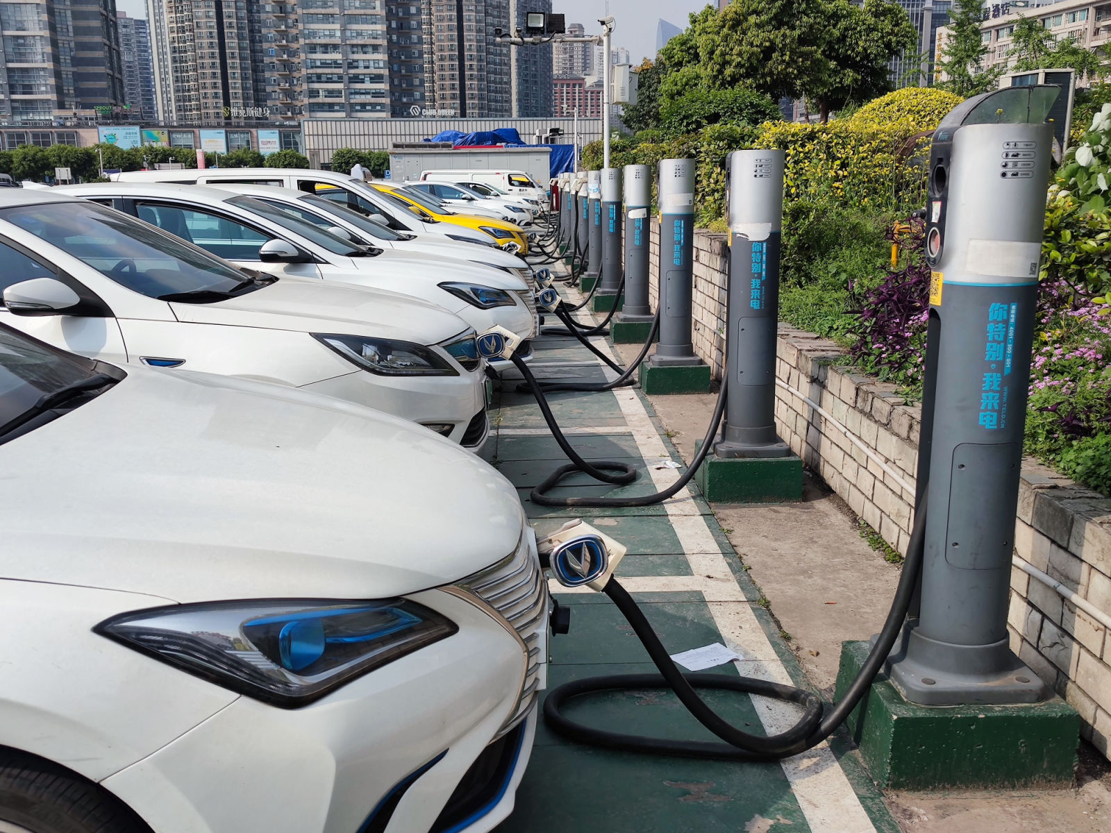 電動車電池-鋰礦-寧德時代-特斯拉
