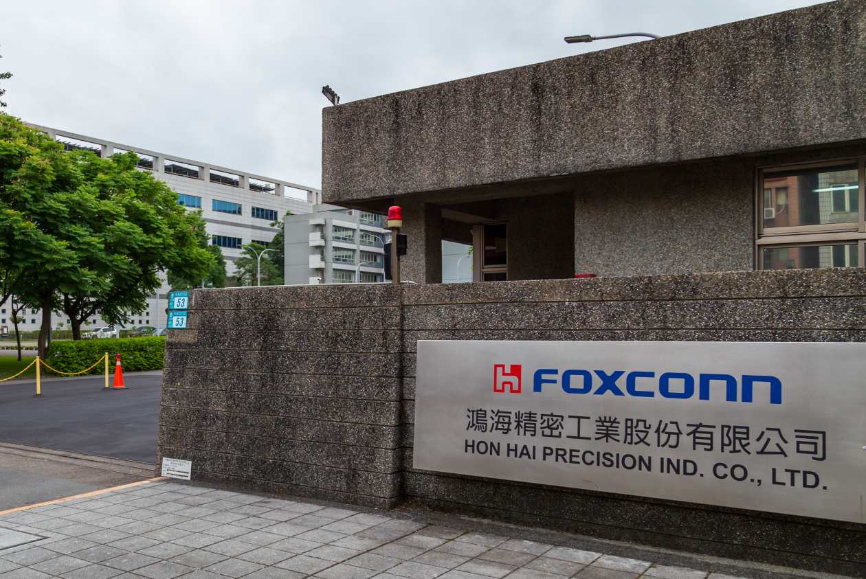 鴻海加碼213億在印度蓋新廠，蘋果供應鏈加速離開中國？