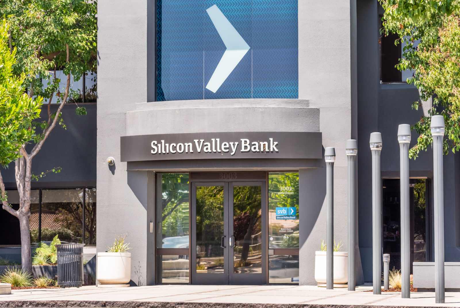 美國政府接管矽谷銀行，這會是下一場雷曼危機嗎？