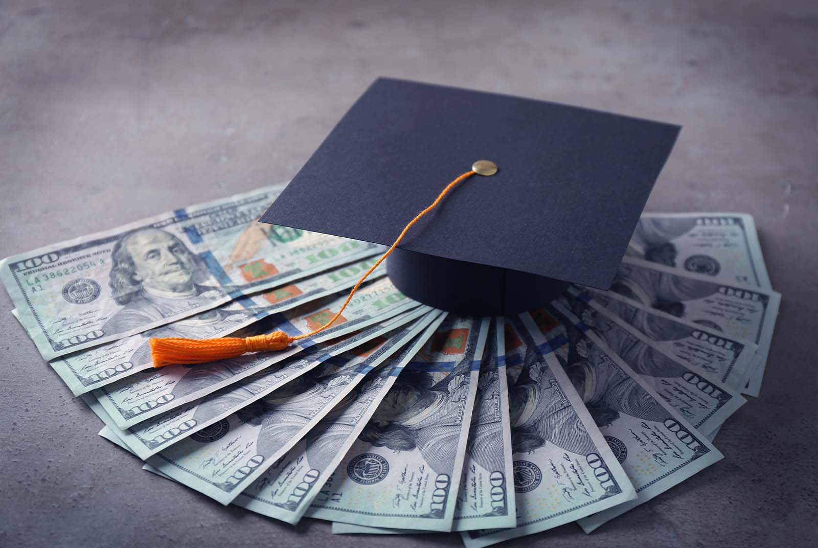 50多家大學錄取！「拿到130萬美元獎學金，我是這樣做到的」