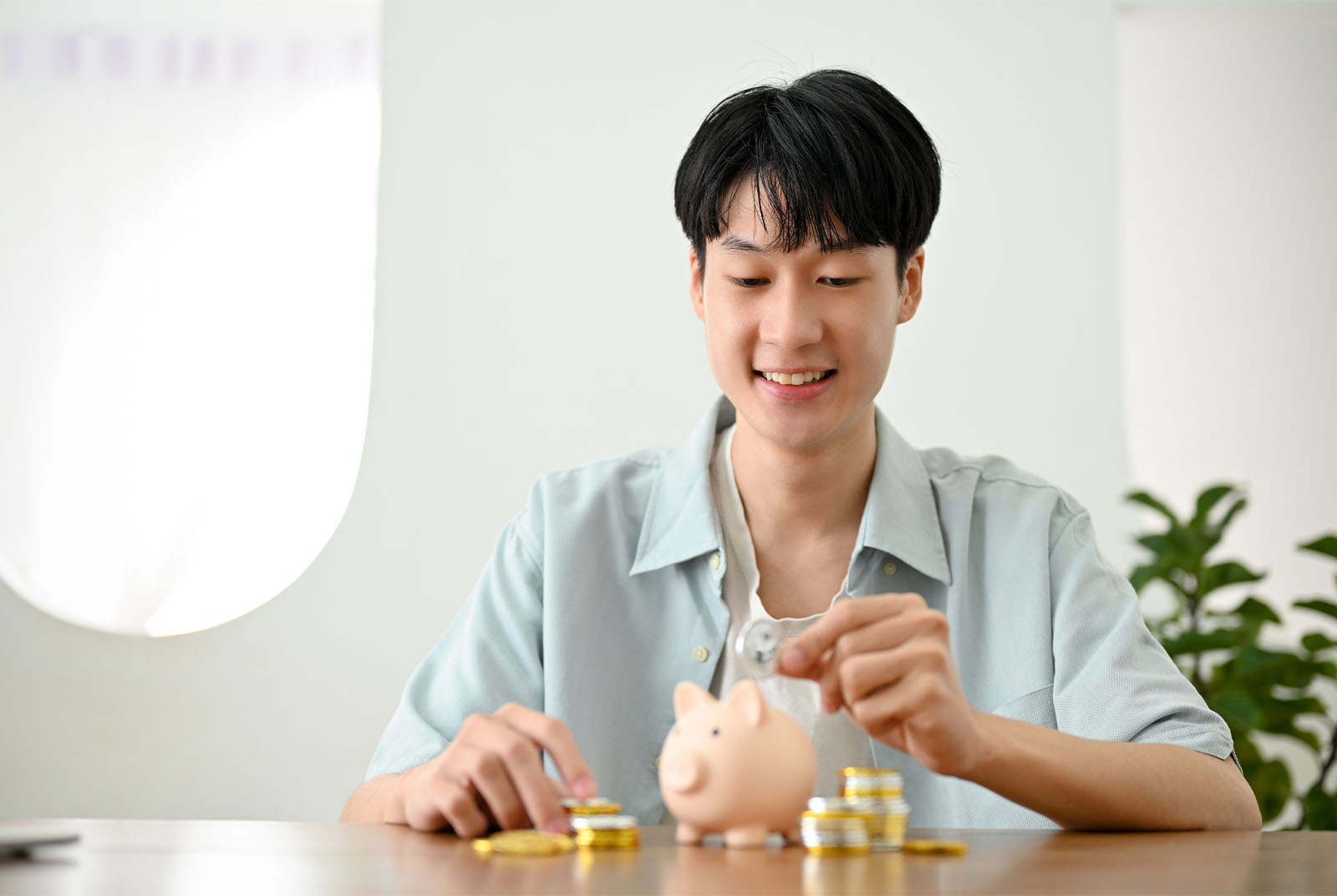25歲存到100萬？大學生必學無痛存錢術
