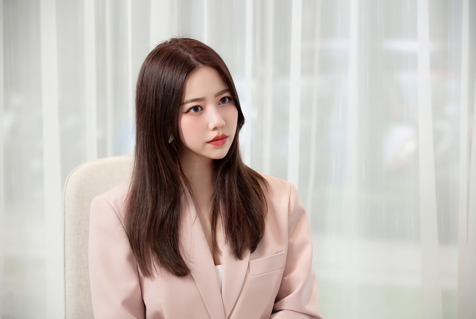 年輕美女企業家夏筠婷19歲創業起家，22歲打造高端女性保養品牌　H.B.D.創造精品級微電商經濟體 完美打造出新生代女孩創業夢想帝國！