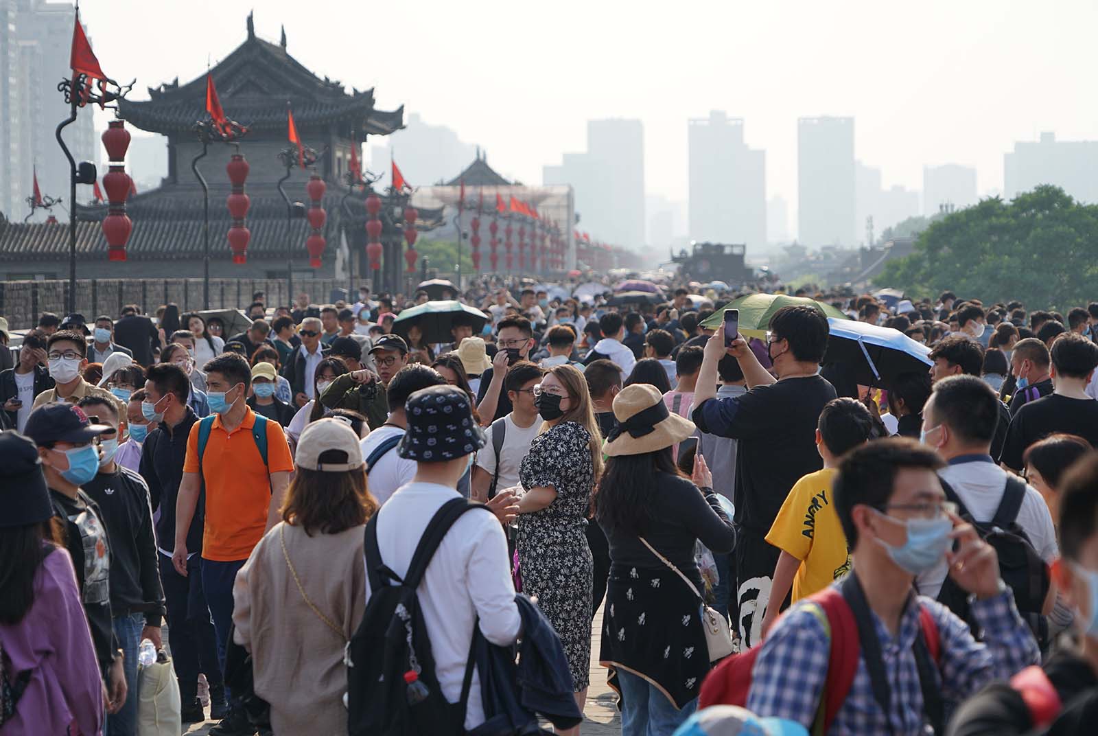 天下財經週報：中國報復性消費撐復甦，可能曇花一現？