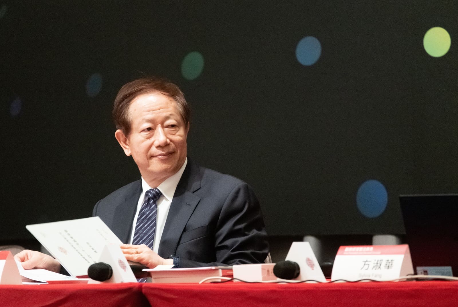 輝達黃仁勳讓台積短期爆長出一個新興業務　「需求嚇死人」
