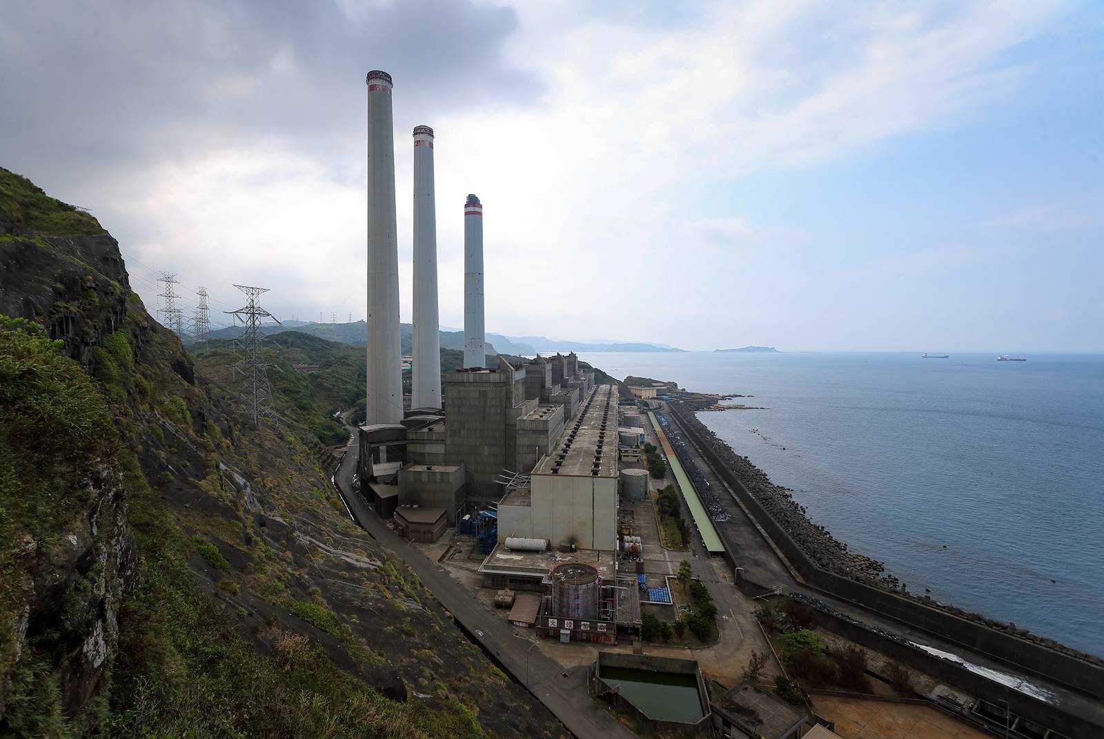 「四接」淪為中央與基隆大戰？一文看懂：天然氣接收站如何衝擊能源轉型