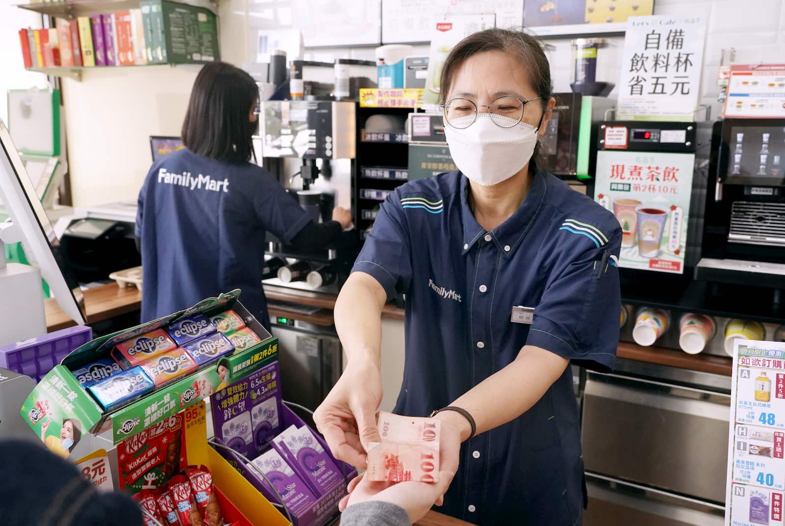 為職場注入新活力來源！全家便利商店3策略擁抱二度就業與樂齡求職者
