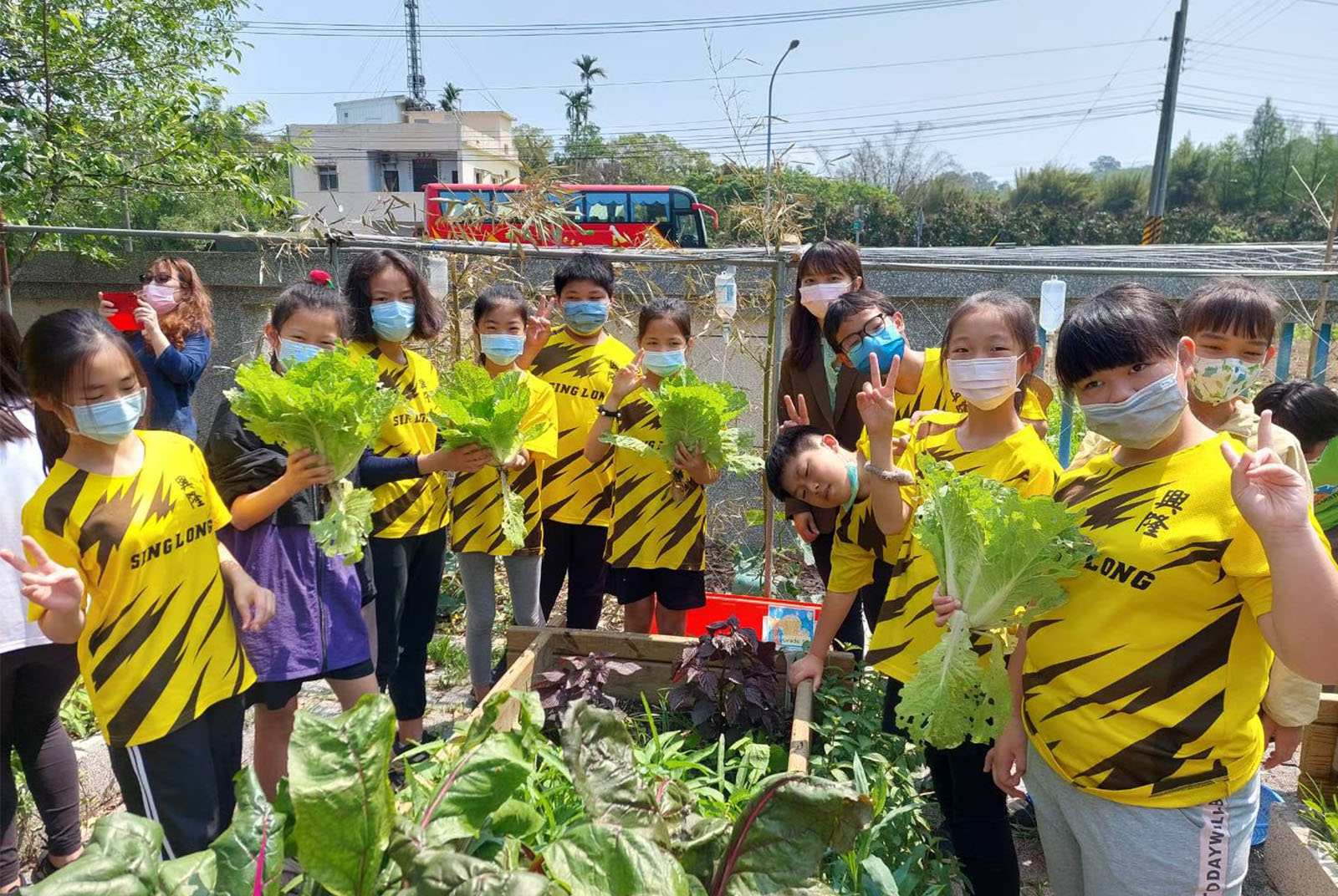 讓孩童從土地中學習 擁抱食農教育的精神