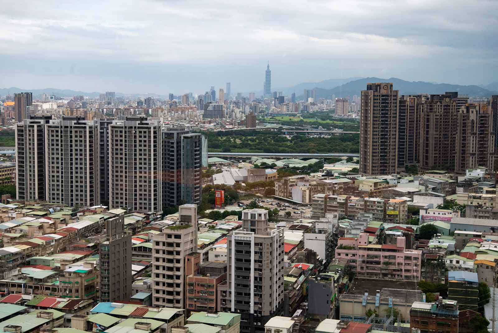 天下財經週報：買氣不佳、營造成本下跌，房價終於要跌了？