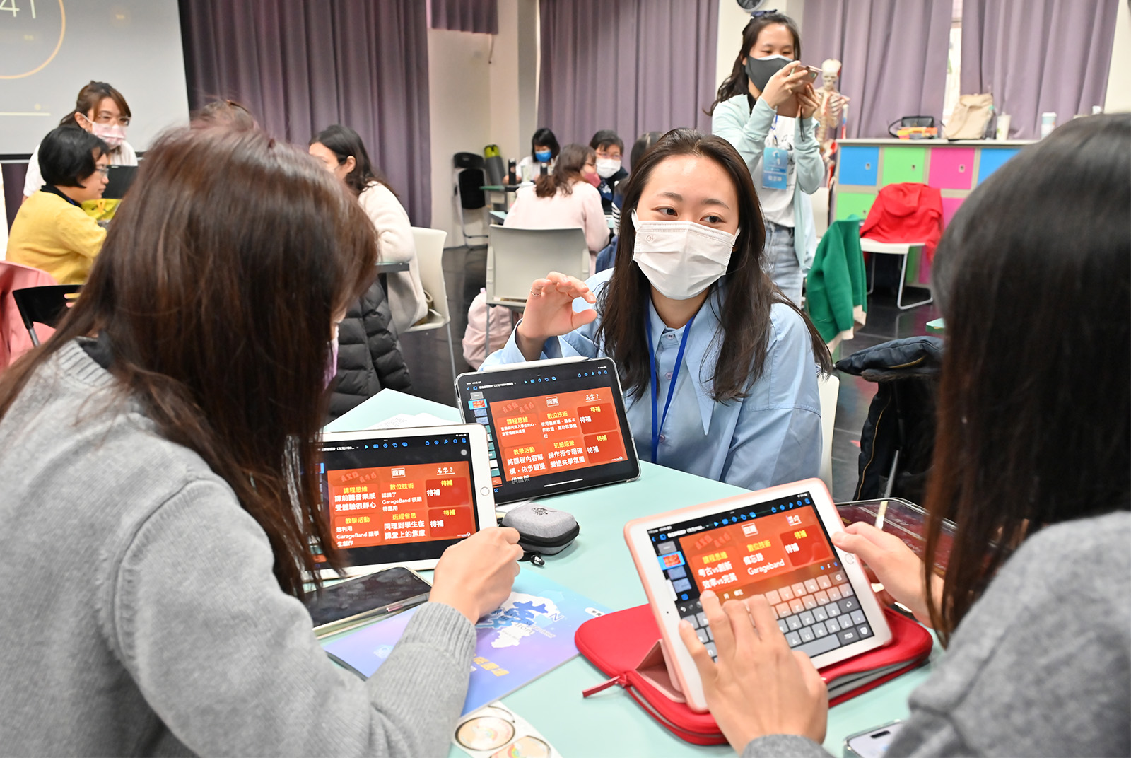 開發新教材、教師增能 數位學習以學生為主體