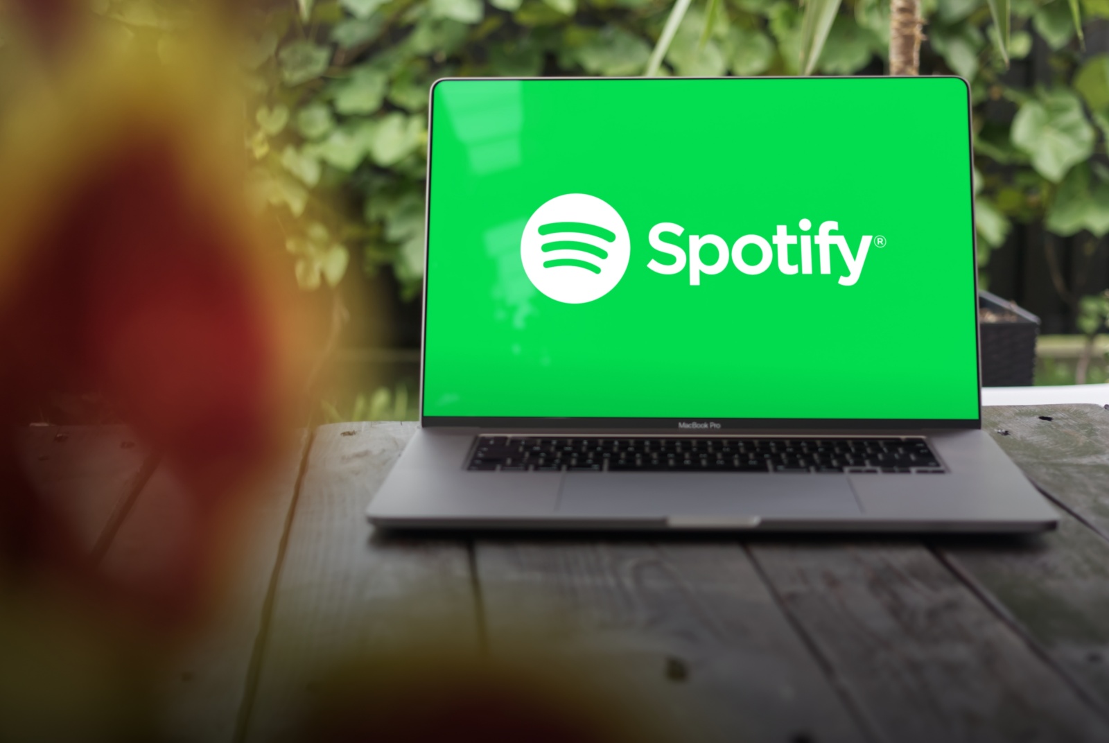 天下晨間新聞　Spotify裁員大漲｜美國商務部放話，晶片股承壓