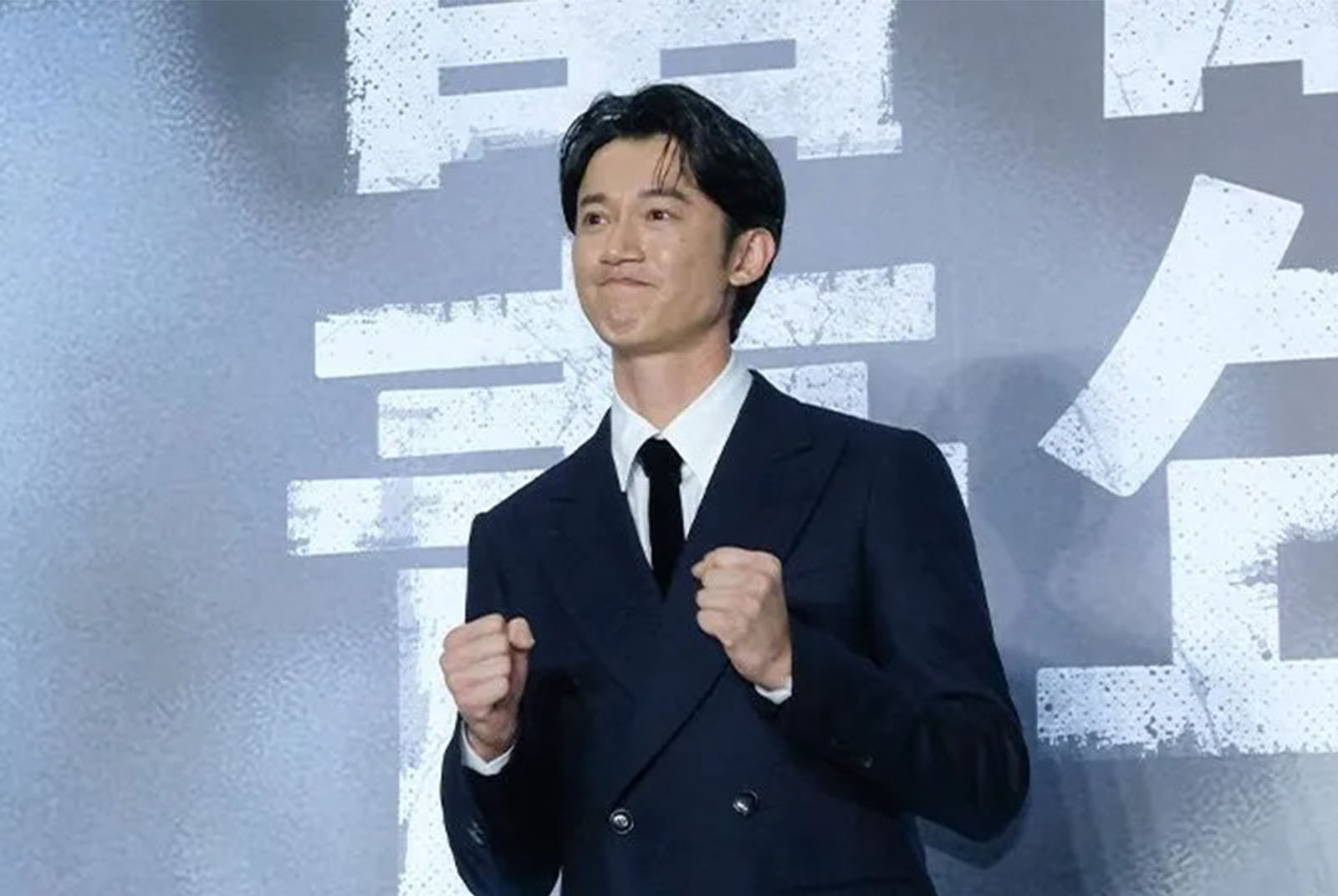 金馬新科影帝吳慷仁｜手語演出身障無奈，與生命中的傷痕和解