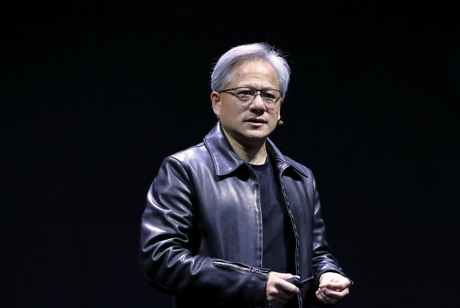 聰明人多的是　黃仁勳給年輕人的職涯建言
