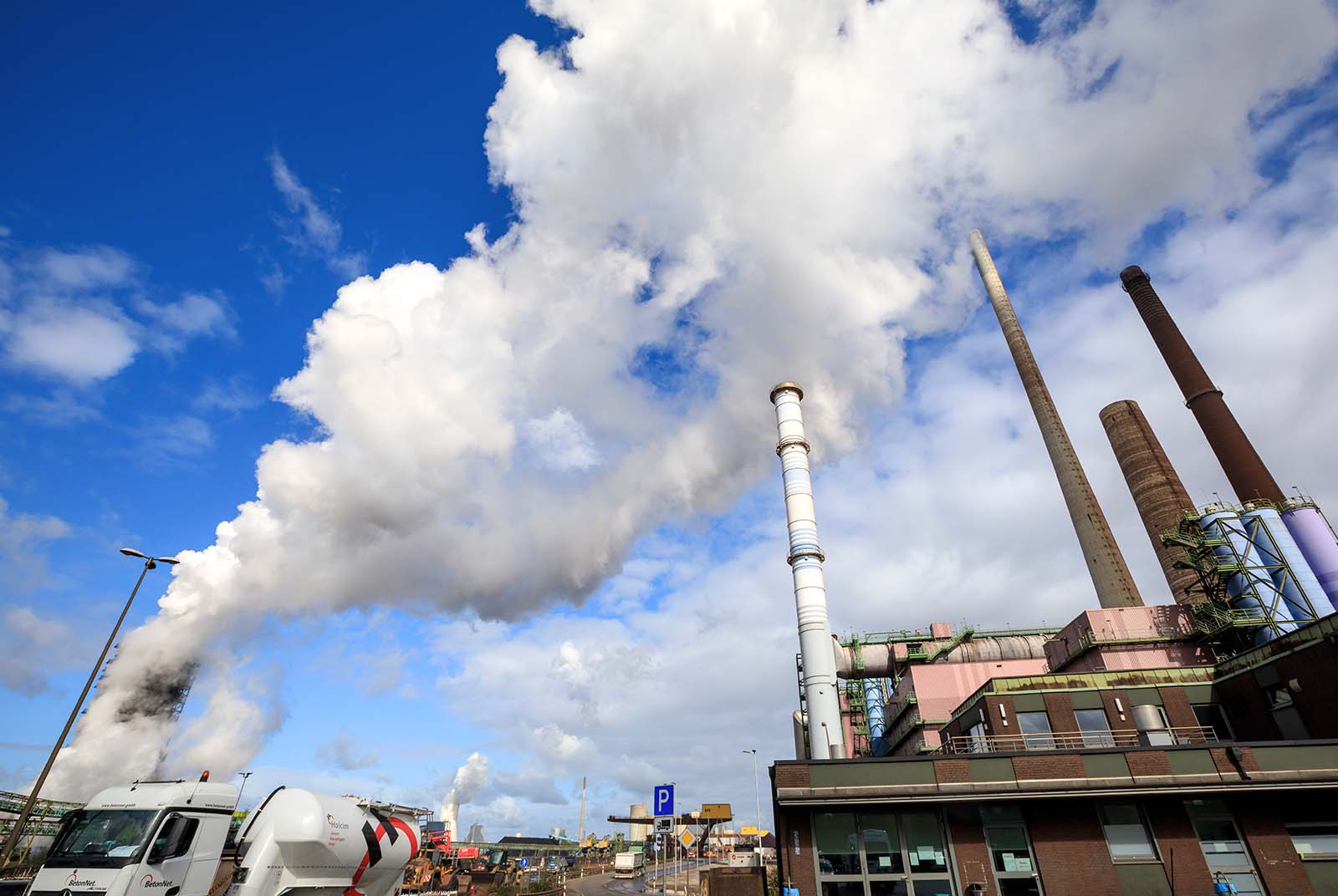 50億歐元基金投資鋼鐵與水泥業　為什麼歐盟還在投資高碳排產業？