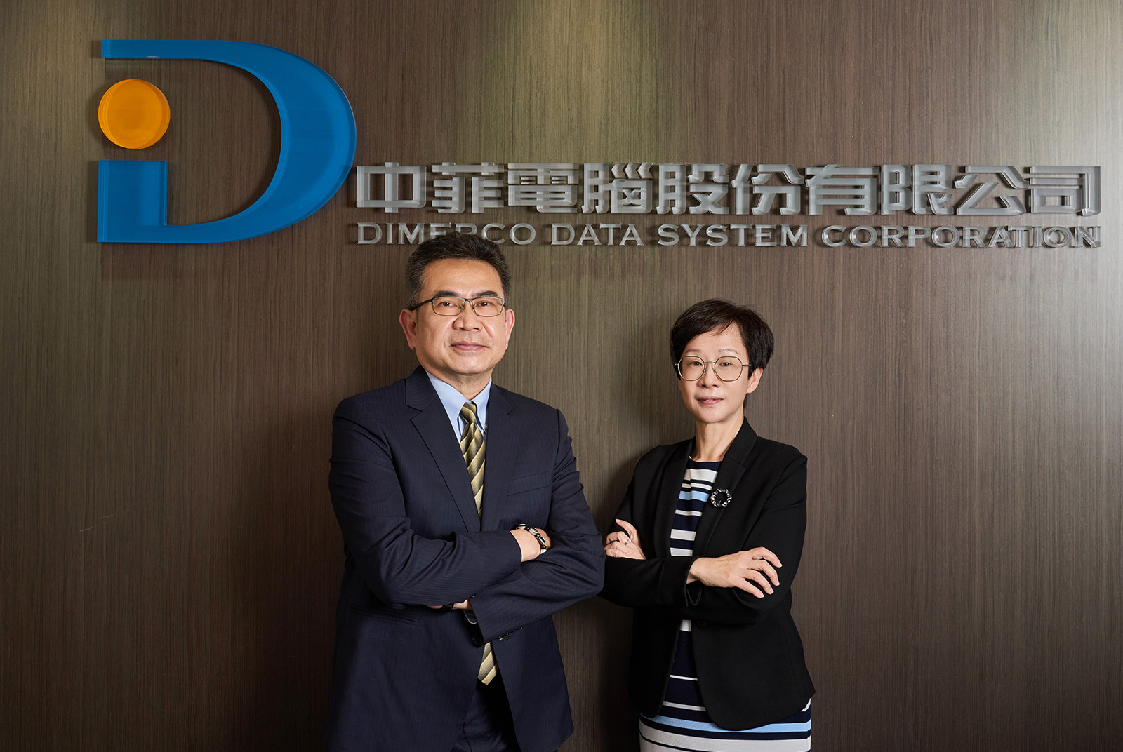 中菲電腦-IBM-保險業-產業轉型-規劃