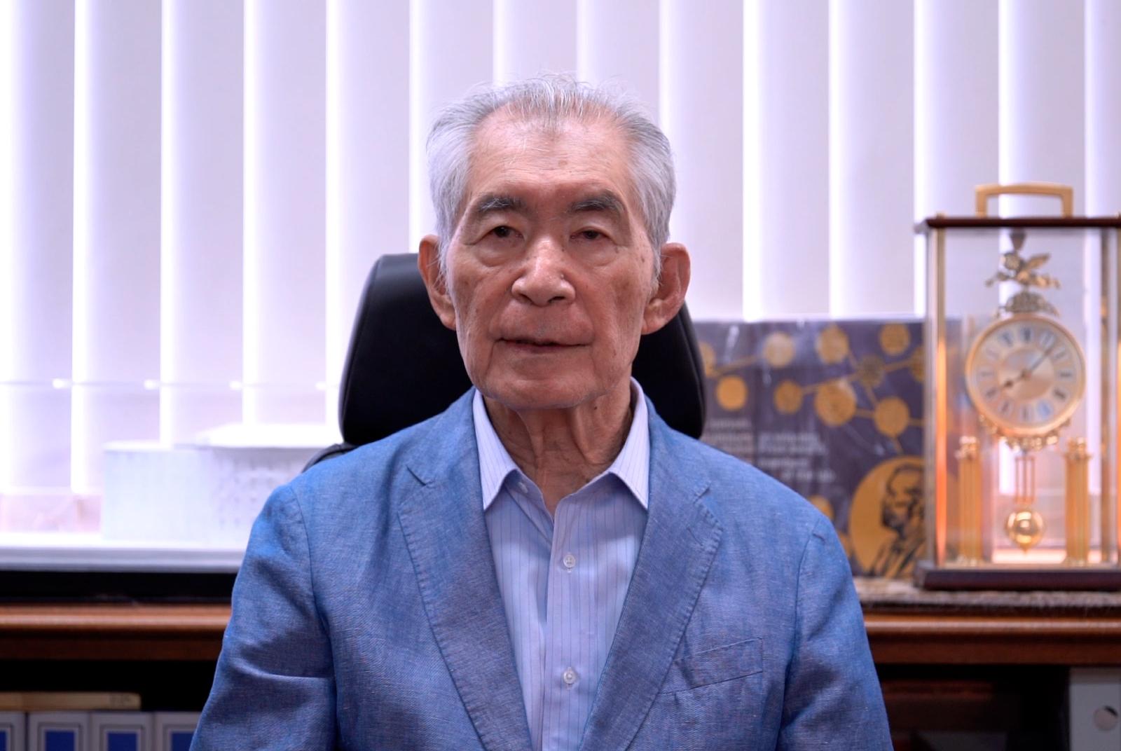 諾貝爾獎得主本庶佑台大畢典致詞：保持好奇心，別將一切視為理所當然